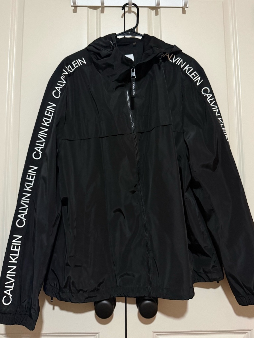 Calvin Klein Men's Hooded Rain Coat - black, XL - logo on sleeves